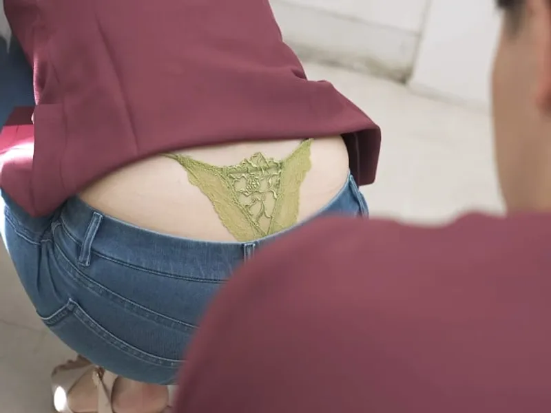Làm tình đồng nghiệp nữ mông to đã có chồng